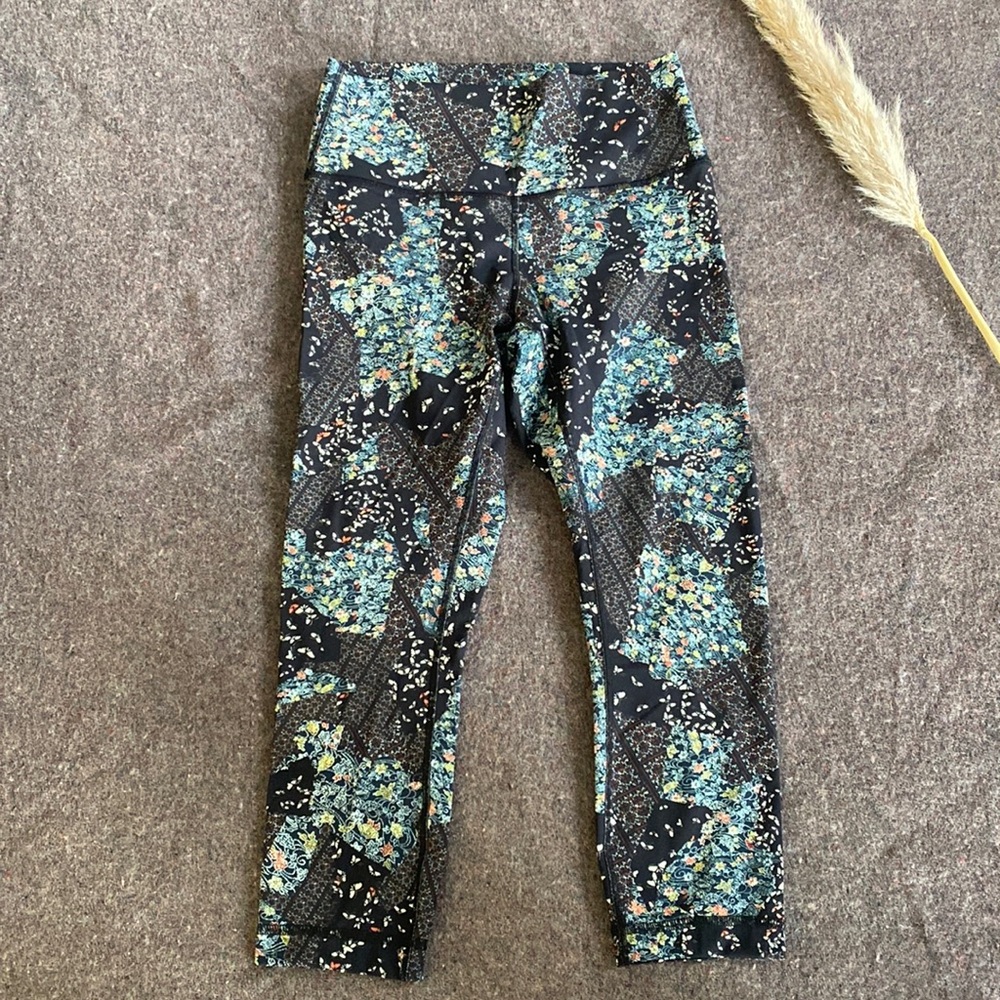 Lululemon Align High Waisted Capri Pants